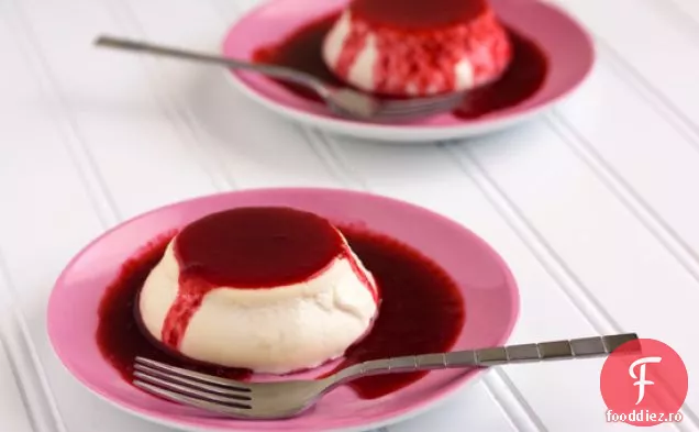 Panna Cotta Cu Sos De Zmeură
