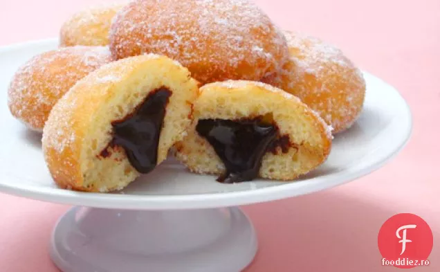 Gogoși Umplute Cu Ciocolată Și Bere