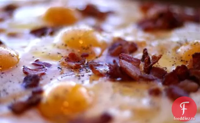 Bacon & Ou Mic Dejun Pizza