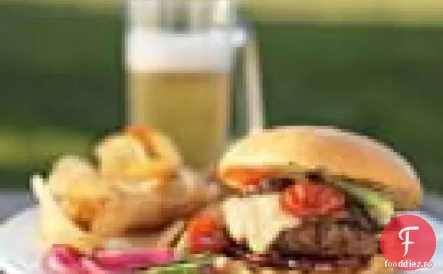 Bacon-ciuperci cheeseburgeri