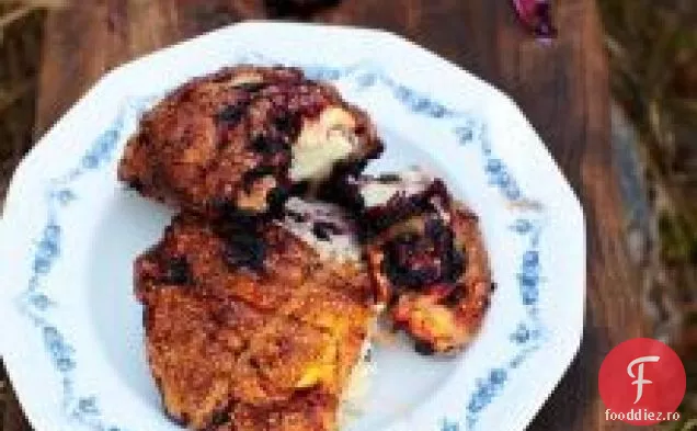 Mozzarella Branhială Cu Pâine, Slănină Și Măsline Negre Și Dres De Lămâie