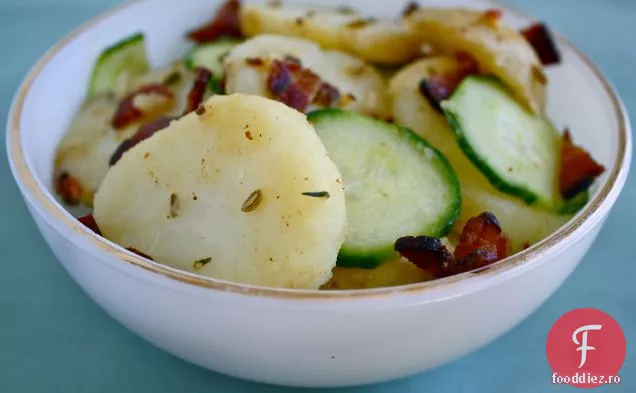 Salată Caldă De Cartofi Cu Slănină Și Fenicul
