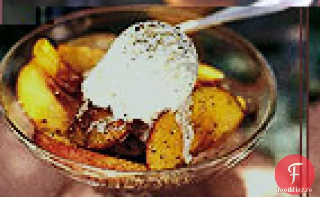 Gelato de vanilie cu piersici în oțet Balsamic
