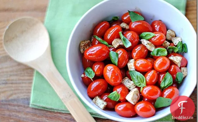 Salată De Roșii Balsamice Confiate Și Mozzarella