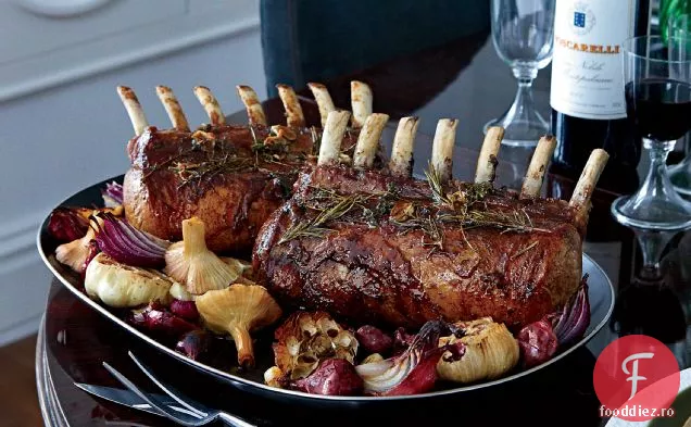 Loin de porc prăjit lent cu melasă și glazură balsamică