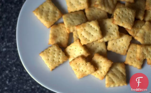 Crackers Cu Cremă De Parmezan