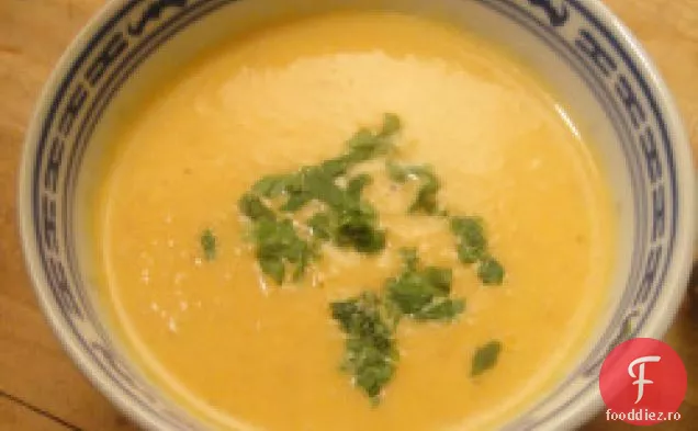Gatiti cartea: crema de morcov cu supa de ghimbir