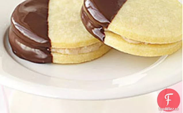Sandvișuri Cu Biscuiți Cu Unt Cu Cremă De Castane