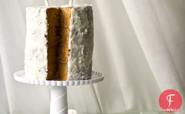 Tort De Ceai Thailandez Cu Glazură Cremă De Nucă De Cocos