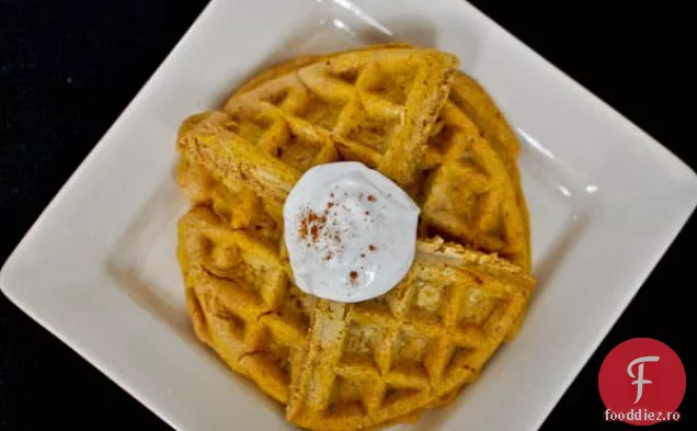 Vafe De Nucă De Grâu Integral Cu Cremă De Scorțișoară