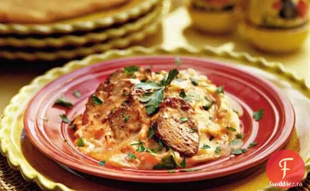 Carne de vită la grătar cu piure de cartofi și cremă Chipotle