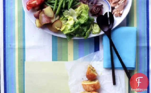 Salată Nicoise De Somon