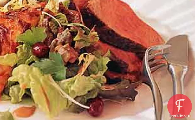 Fripturi de Porterhouse la grătar cu salată verde mixtă