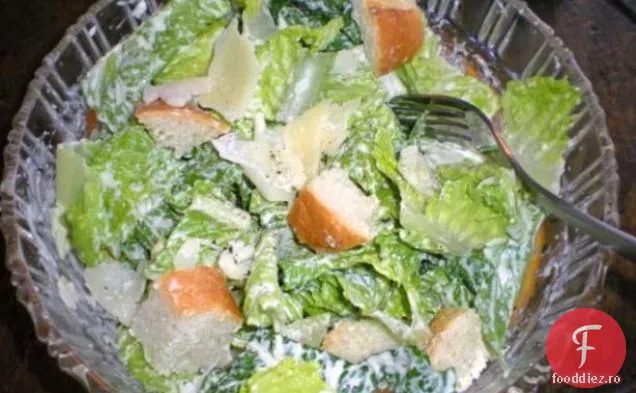 Salată Clasică Caesar