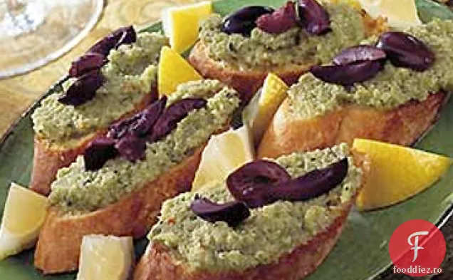 Crostini cu Olivada verde picant