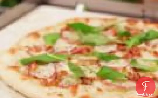 Pizza Cu Cartofi Și Pancetta La Grătar Cu Rucola