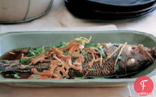 Biban de mare aburit cu carne de porc mărunțită