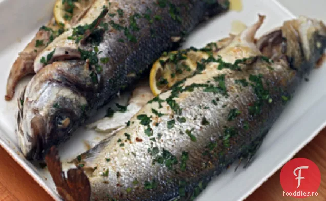 Branzino Întreg La Tigaie