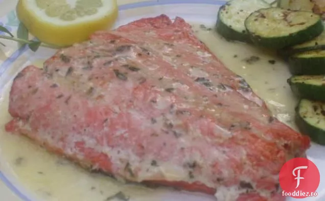 Somon Sockeye La Grătar Cu Unt De Tarhon