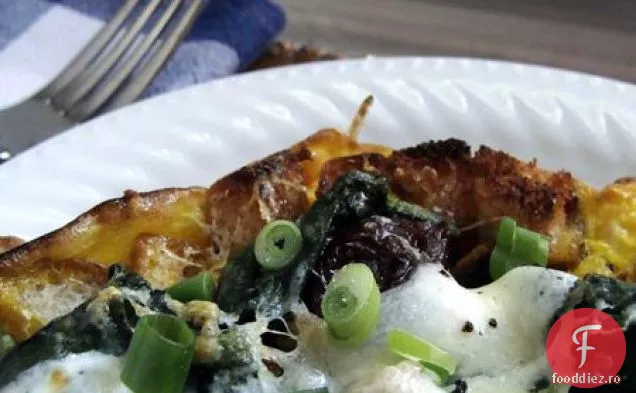 Rucola, Gem De Roșii Și Ouă De Parmezan