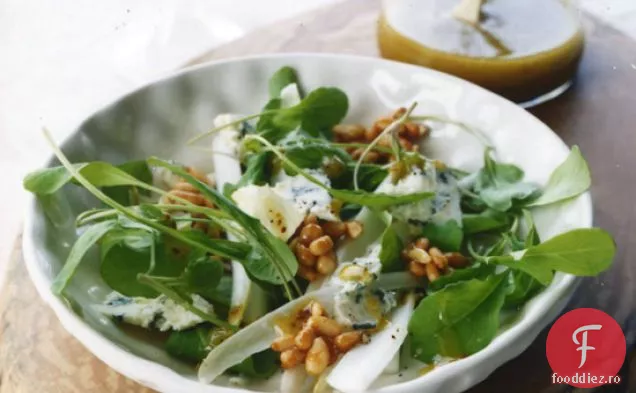 Salată de rucola-Endive cu nuci de pin cu miere