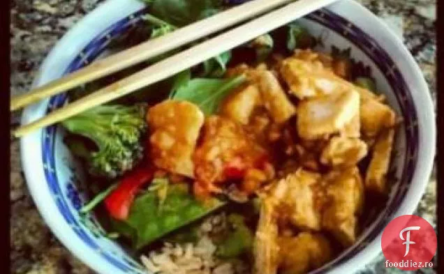 Rama de pui în sos de arahide thailandez