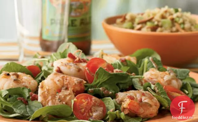 Salată de slănină, rucola și creveți