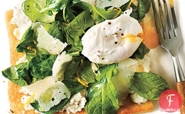 Pizza cu rucola cu ouă Pocate