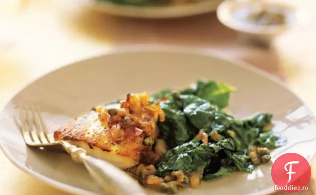 Bas cu dungi cu vinaigretă prăjită și spanac