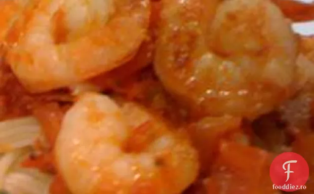 Cod din Alaska și creveți cu roșii proaspete