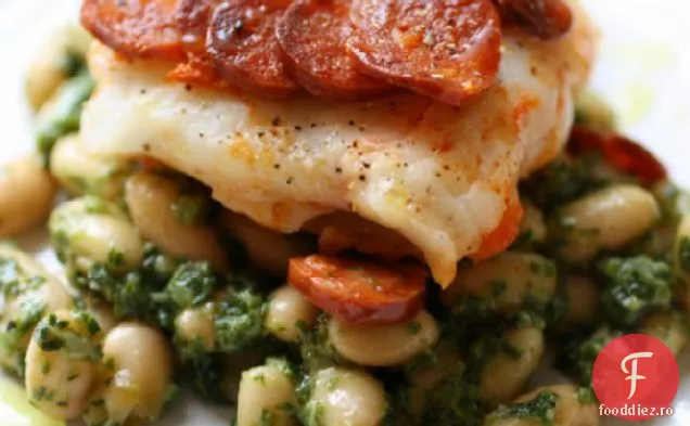 Chorizo Crusted Cod și fasole cu pesto de rucola