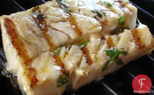 Halibut Marinat La Grătar Cu Maioneză Picante-Cilantro