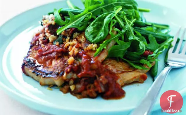 Cotlete de porc cu pesmet de salvie și lămâie