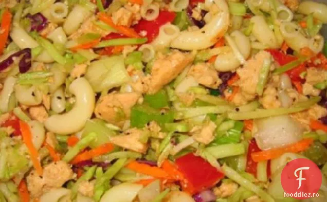 Somon-Macaroane Slaw