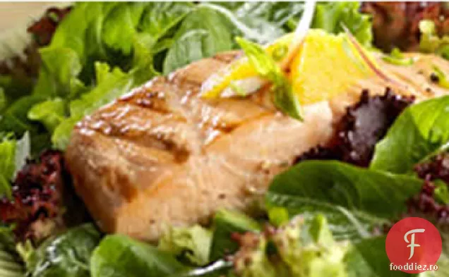 Somon la grătar cu Salsa de citrice și verdeață pentru copii