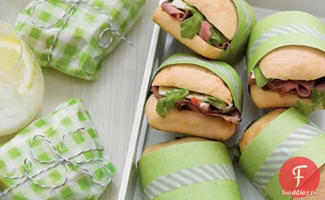 Sandvișuri ciabatta cu carne de vită și Rucola