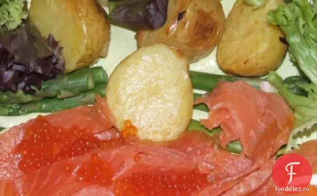 Salată de somon afumat și Caviar
