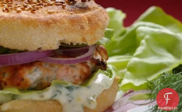 Burgeri De Somon Cu Sos Tartar De Mărar