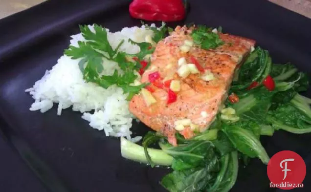 Somon cu Bok Choy, sos asiatic și icre de somon