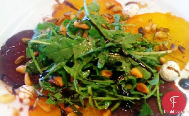 Salată De Sfeclă Prăjită Cu Brânză De Capră Și Rucola