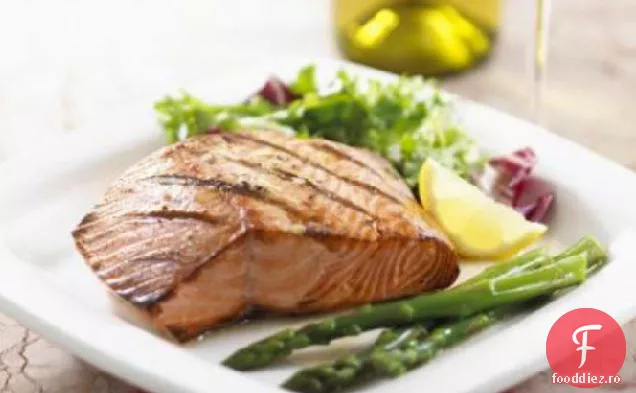 Somon la grătar cu lămâie și ghimbir