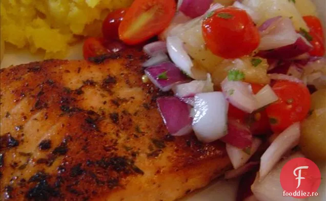 Somon Cajun La Grătar Cu Salsa De Ananas De Roșii