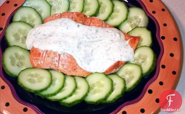 Nicoise De Somon Afumat Din Alaska Cu Brânză Feta Mărunțită