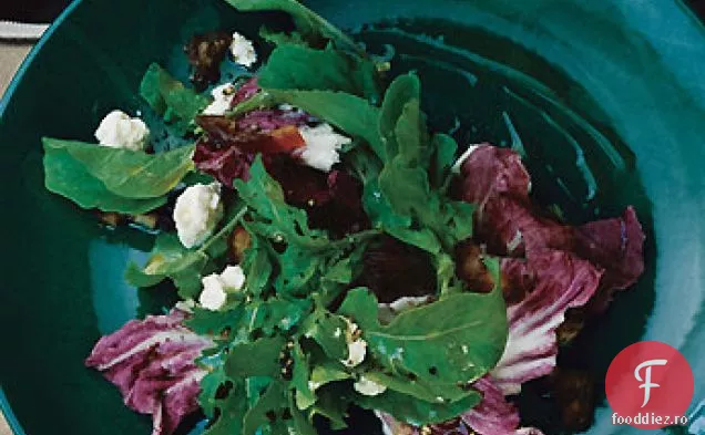 Rucola și Radicchio cu Feta și curmale
