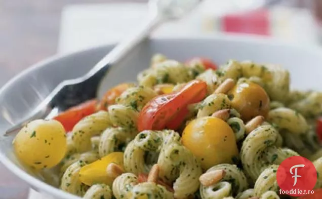 Cavatappi cu pesto de rucola și roșii Cherry