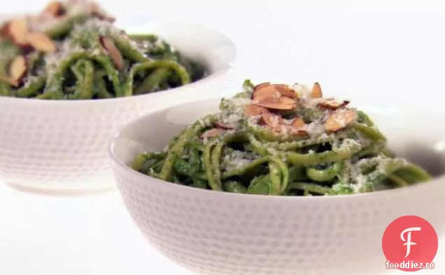 Linguine cu Pesto de Avocado și Rucola