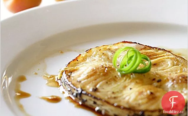 Biban De Mare La Cuptor Cu Sos Ponzu De Ghimbir