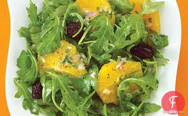 Salată de portocale cu rucola și măsline vindecate cu ulei