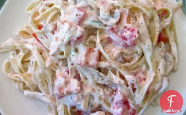 Fettuccine De Somon Afumat Cremos De Nord-Vest Alfredo