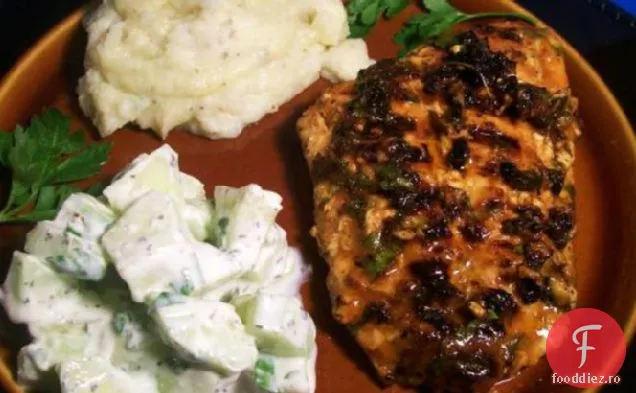 Somon La Grătar Cu Salată De Castraveți (Australia)